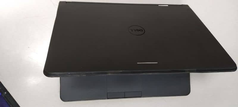 DELL Laptop Dell latitude 3340 - core i5 4th Gen. No Battery Backup 8