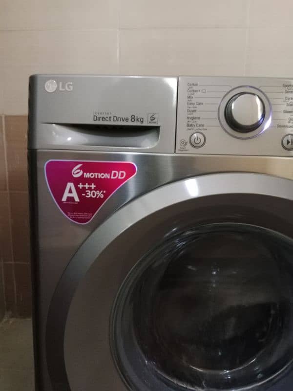 LG washing and dryer machine 8 kg 1