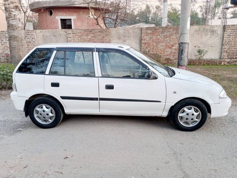 Suzuki Cultus Model 2015 (AC Working) 6