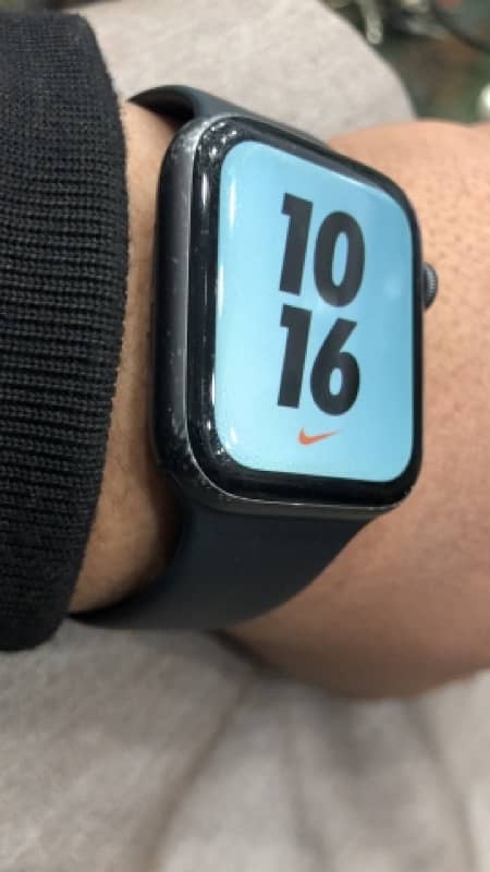 Apple watch series 4 44mm 0