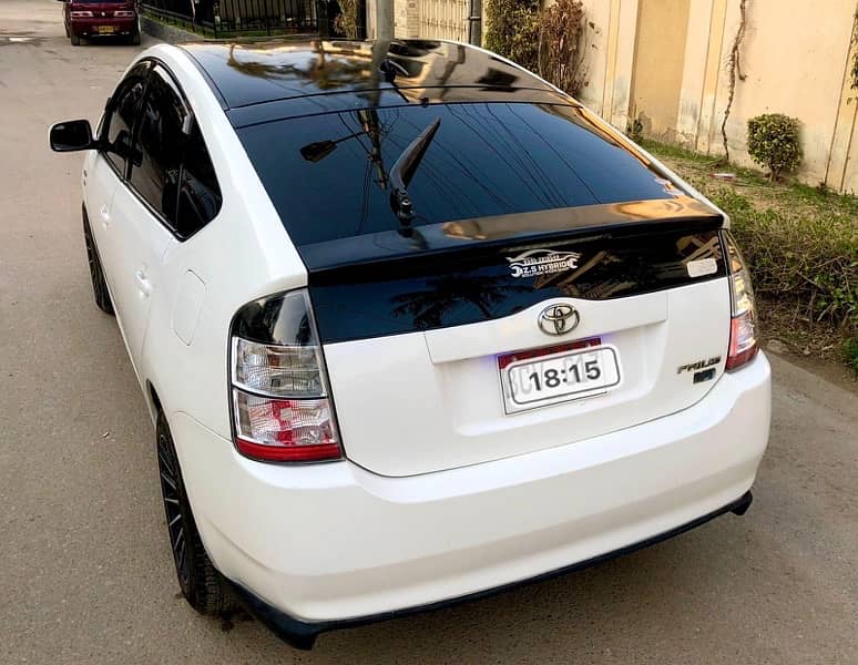 Toyota Prius 2011 7