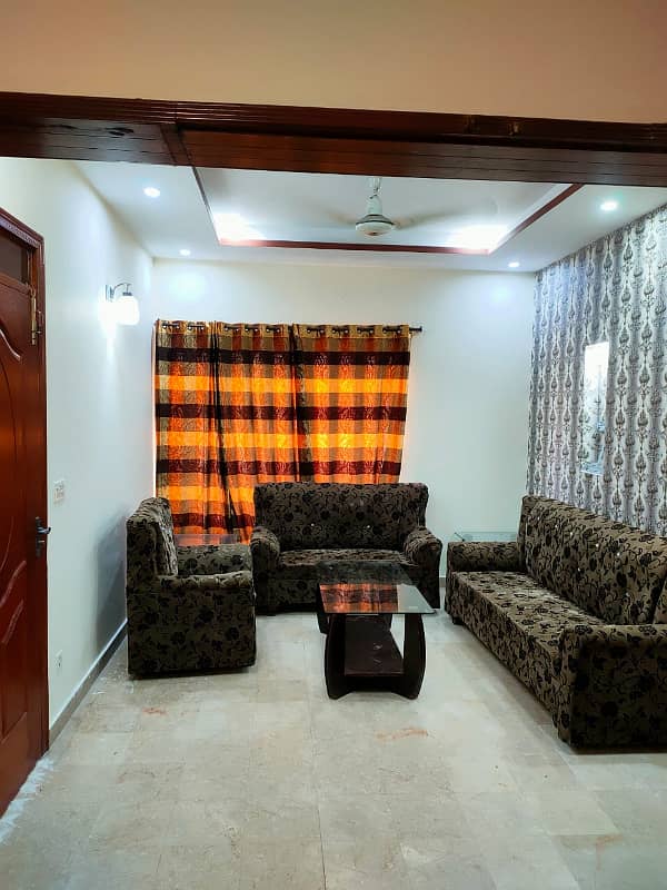 7.33 Marla Semi Furnished Lower Portion in Bahria Town Lahore 6