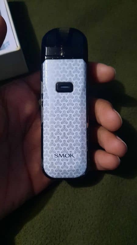 Smok Nord 5 with box 1