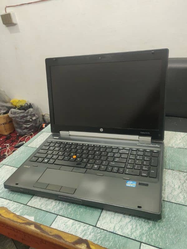 HP workstation core i7 16Gb Ram 2Gb graphic card 2