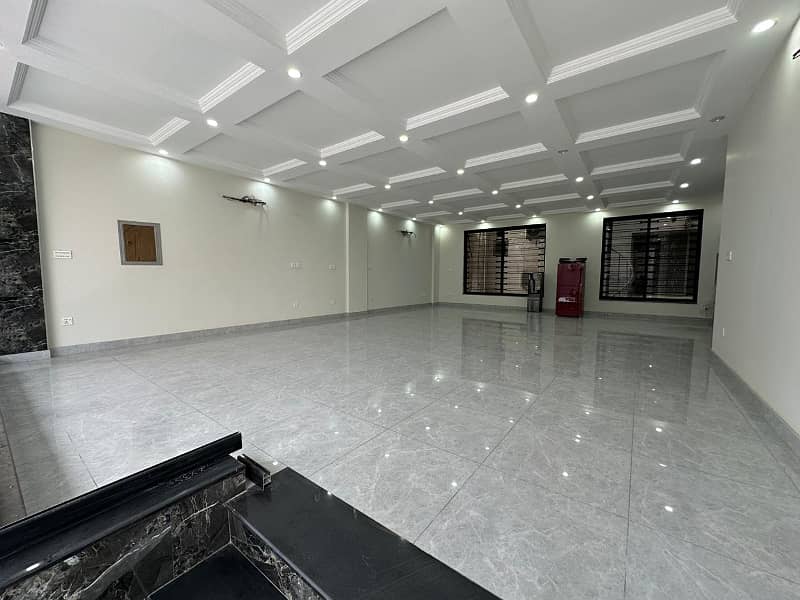 Ground Floor Available For International Brands , Clinics , Offices 4