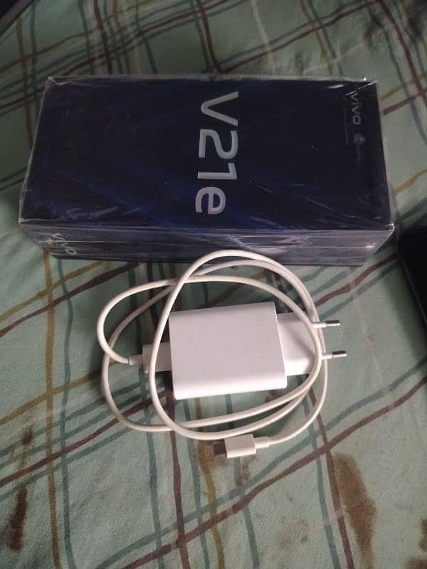 vivo V21e 5