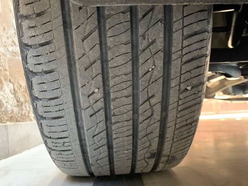 SUV 4 TYRE KUMHO 225/60 R 17 99H Korea Original 1