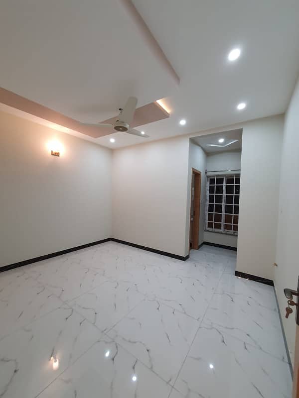 14 Marlas BASEMENT Near Kashmir Highway All Facilities Parking, Boring G-13/1 3