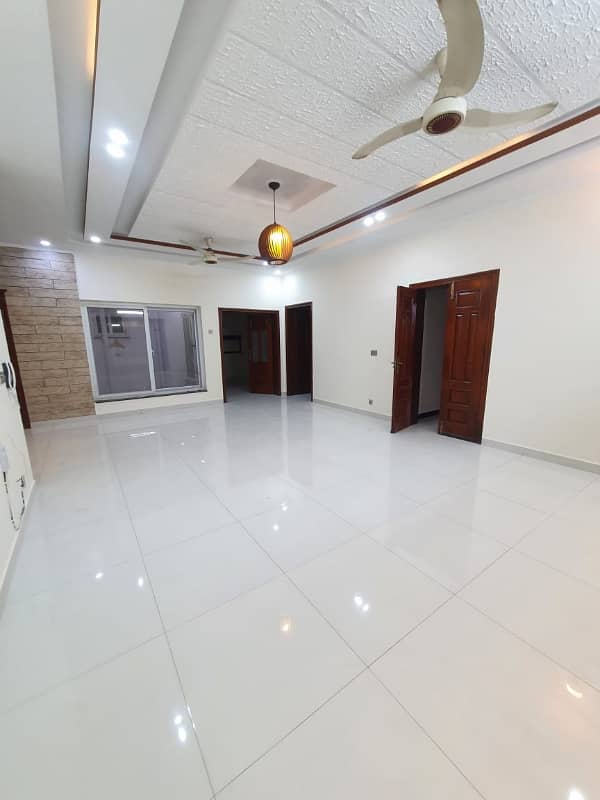 10 Marlas BASEMENT Available For Rent All Facilities Near Park and Market G-13 5