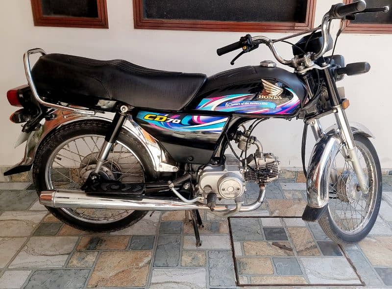 Honda CD 70 Black 2024 Sticker 1st owner 3