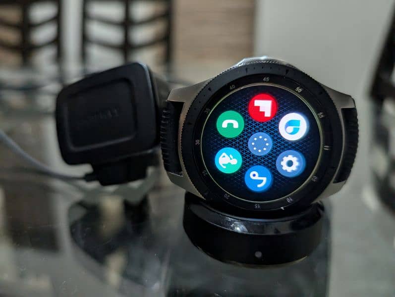 Samsung Galaxy watch s4 1