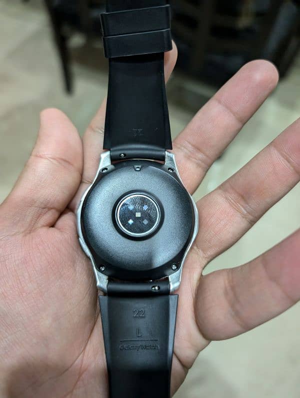 Samsung Galaxy watch s4 5