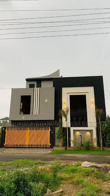 10 Marla Modern Villa For Sale In Shaheen Villas Phase 2 1