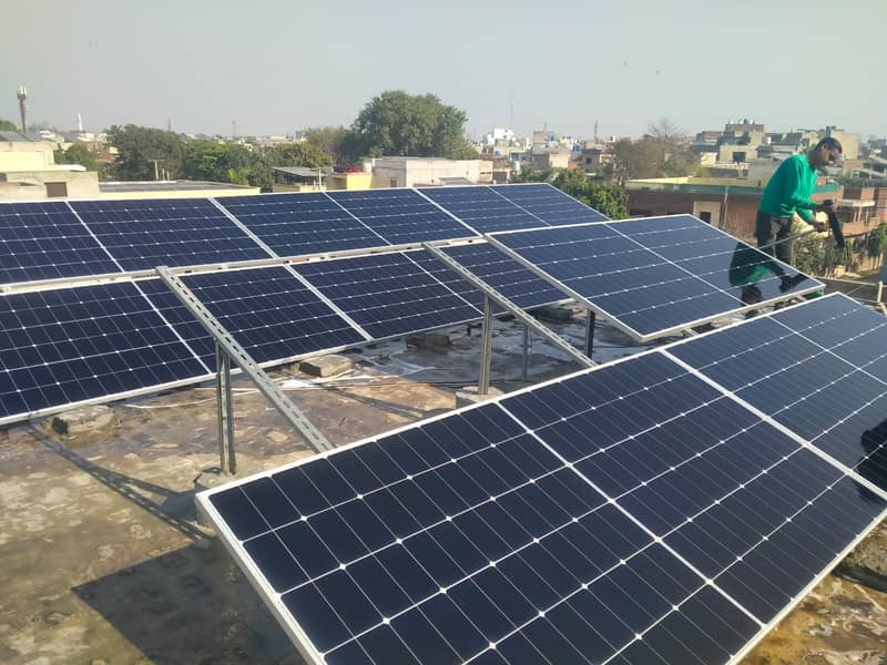 Solar Panel Cleaning Services in Lahore, Best Solar Cleaning Near me 4