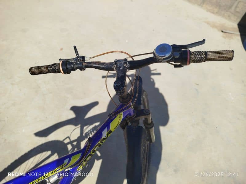 Bicycle with Gear Shifting Technology 6