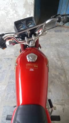 Honda 125 2010 model total genuine03207375837