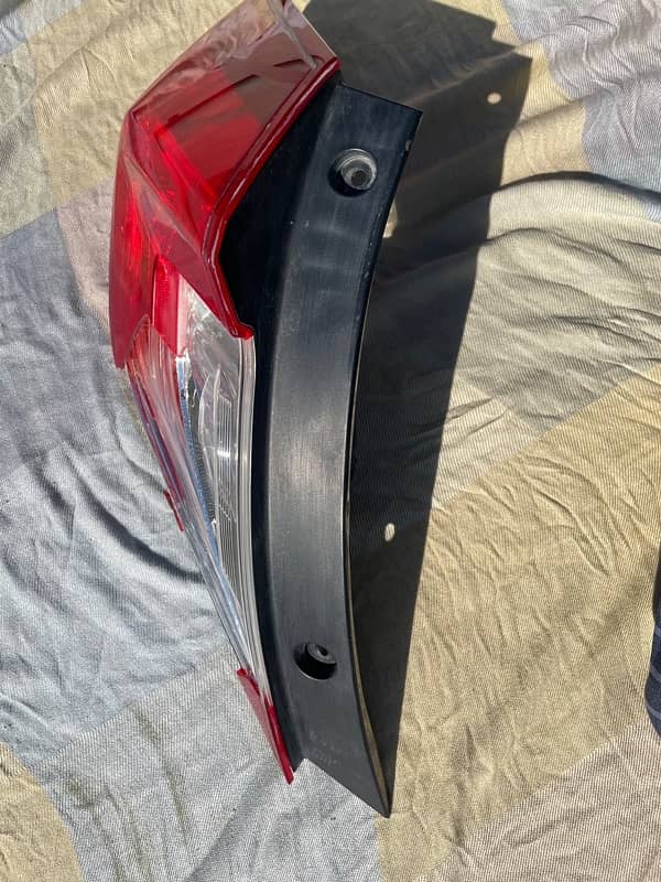 Honda Civic Back Light | Genuine 2018 | Left side 4