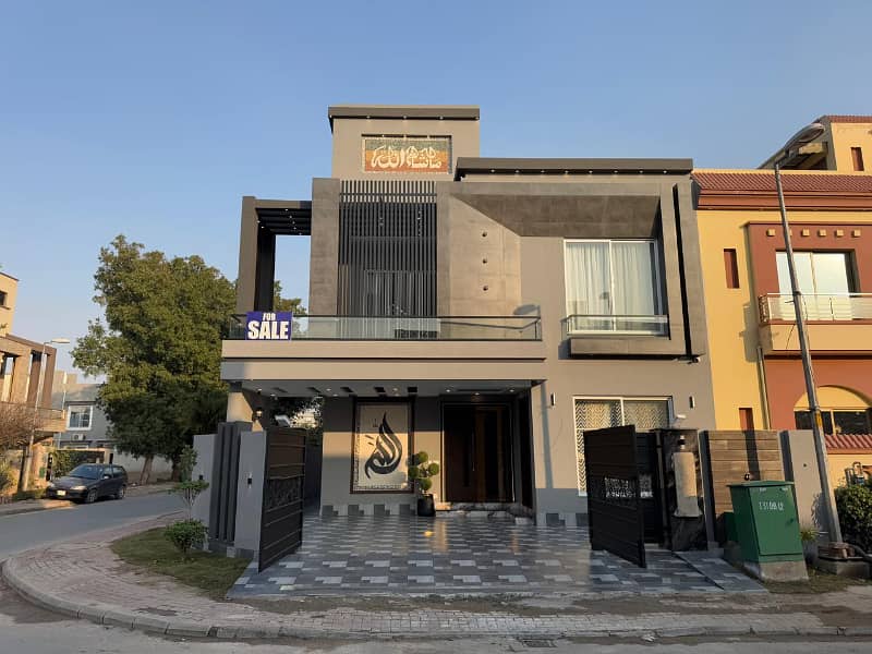 No Fake Prices 10 Marla Luxury Designer House For Sale In Bahria Town Lahore 0