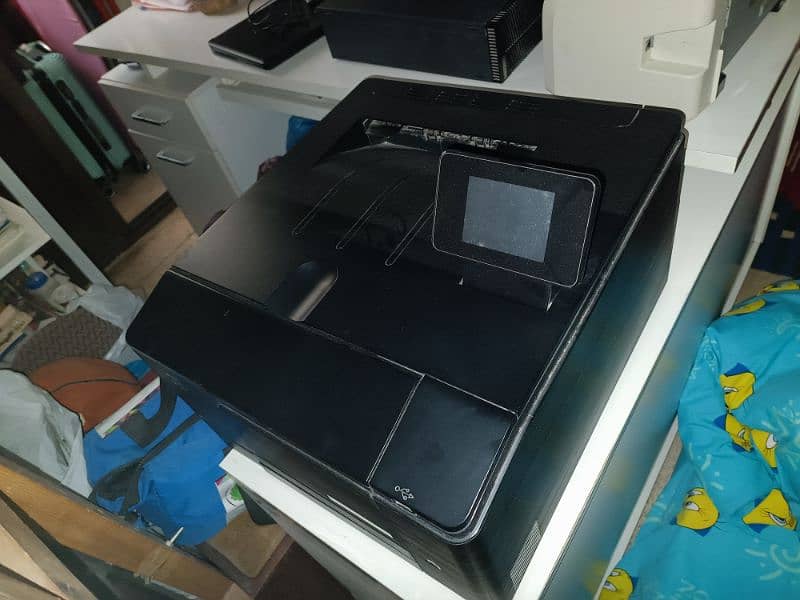 Laser jet color printer 0