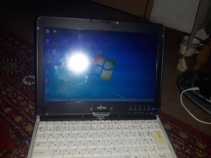 Fujitsu laptop 0