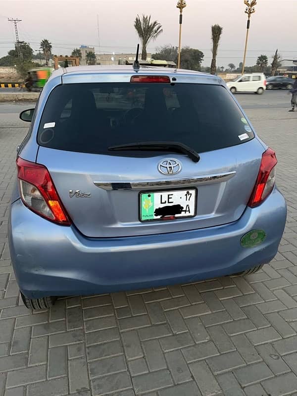 Toyota vitz 5