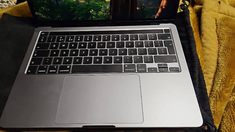 MacBook pro 2020 16/512 1