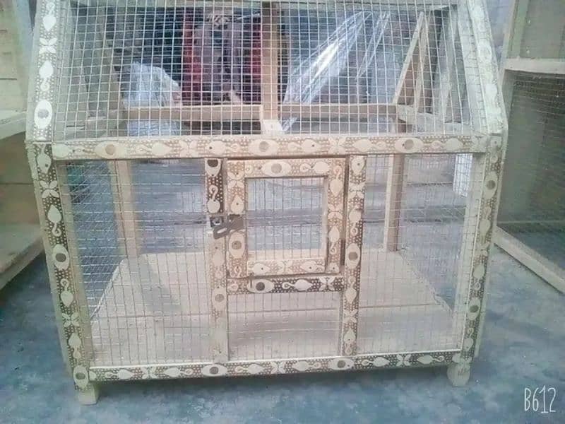 heavy Wooden bird cage very beautiful cage for parrots. 1