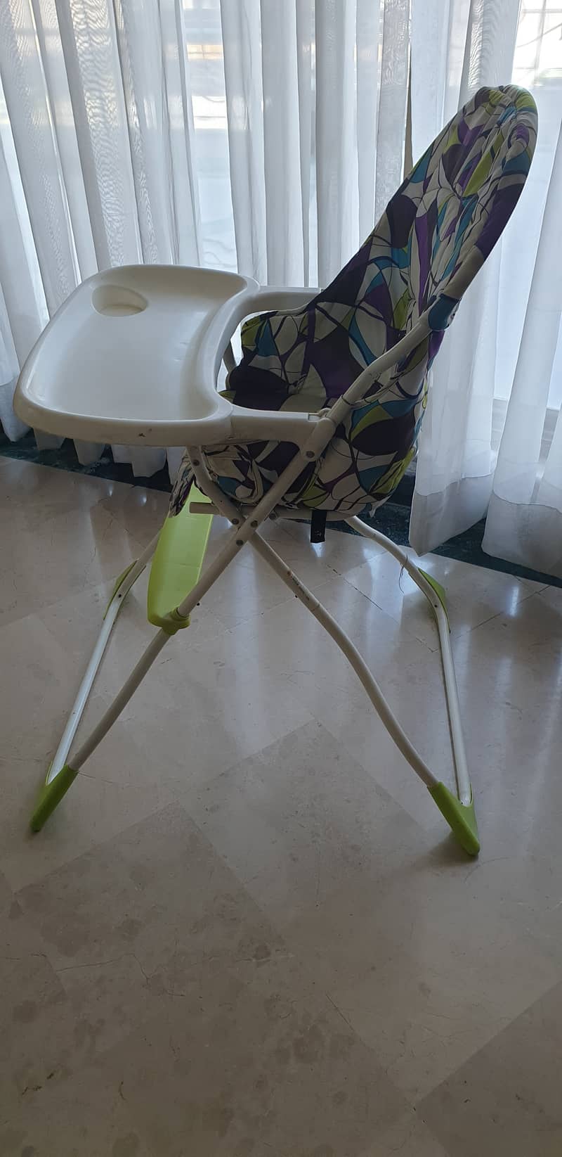 Baby High chair in excellent condition 1