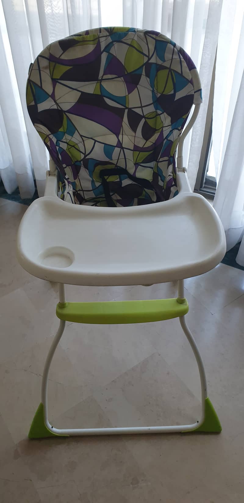 Baby High chair in excellent condition 2