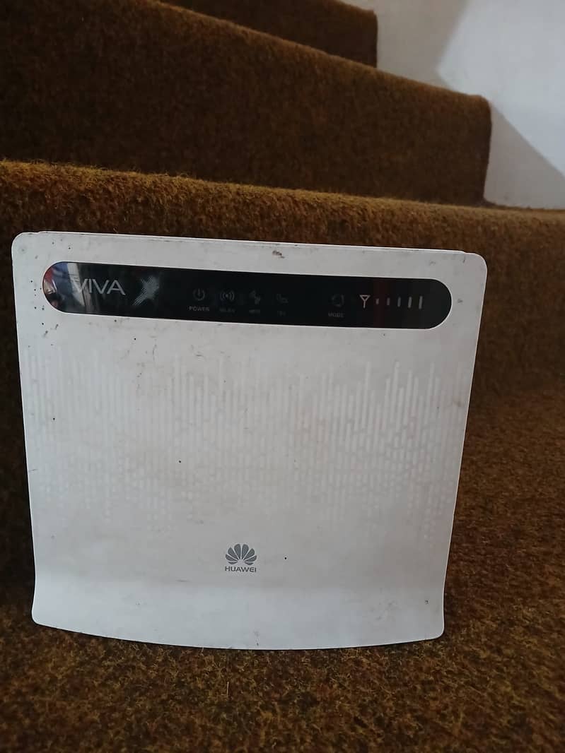 Huawei B-593 4G LTE wifi Sim Router Unlocked 1