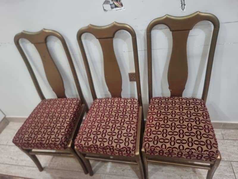 Big dinning table with 8 chairs condition new 5