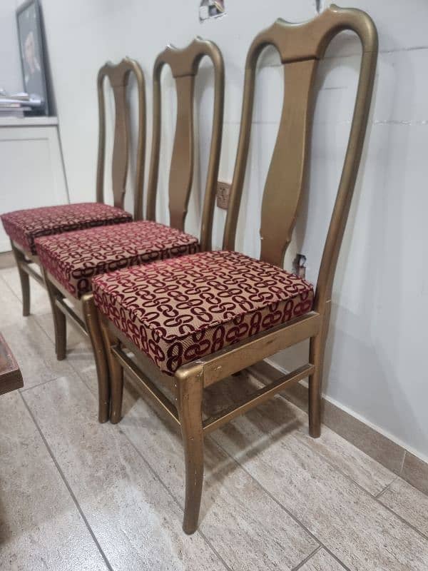 Big dinning table with 8 chairs condition new 6