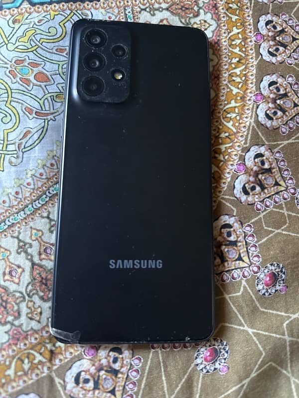 Black 5G 8/10 condition 1