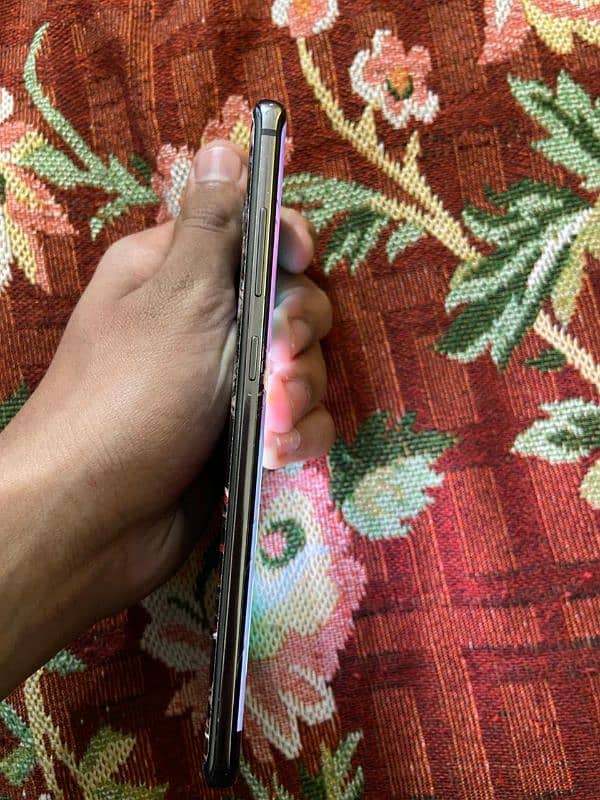 S10+ Non-pta sided doted and side screen broken only a1 condition 3