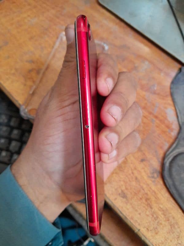 iPhone 7 Red Colour 128 GB 100 Battery 5