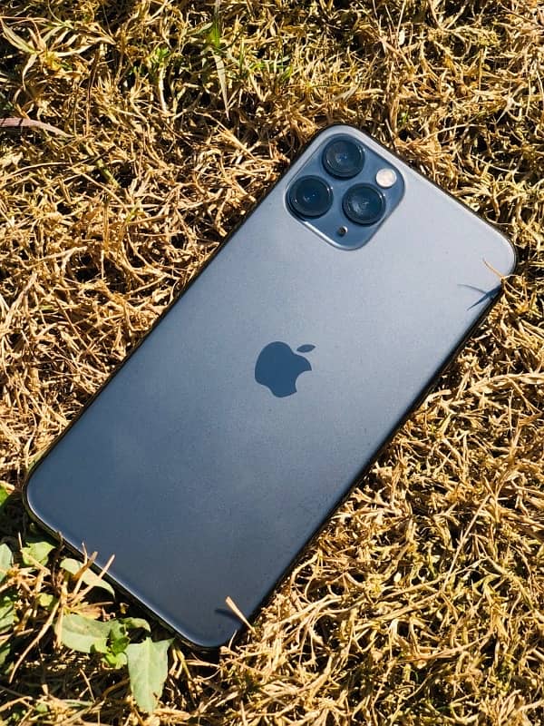 iphone 11 pro 2