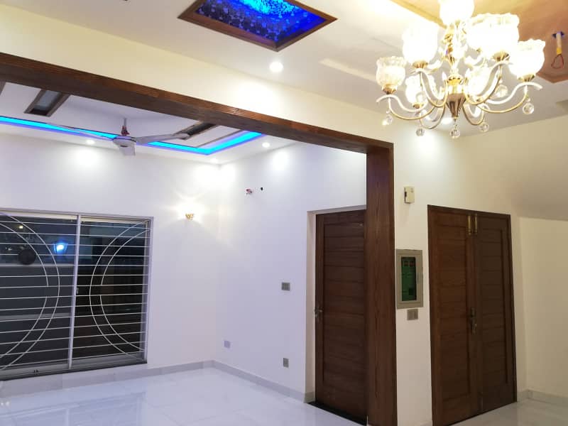 Like Brand New Marla Luxury House Available For Sale In AA Block Bahria Town Lahore 7