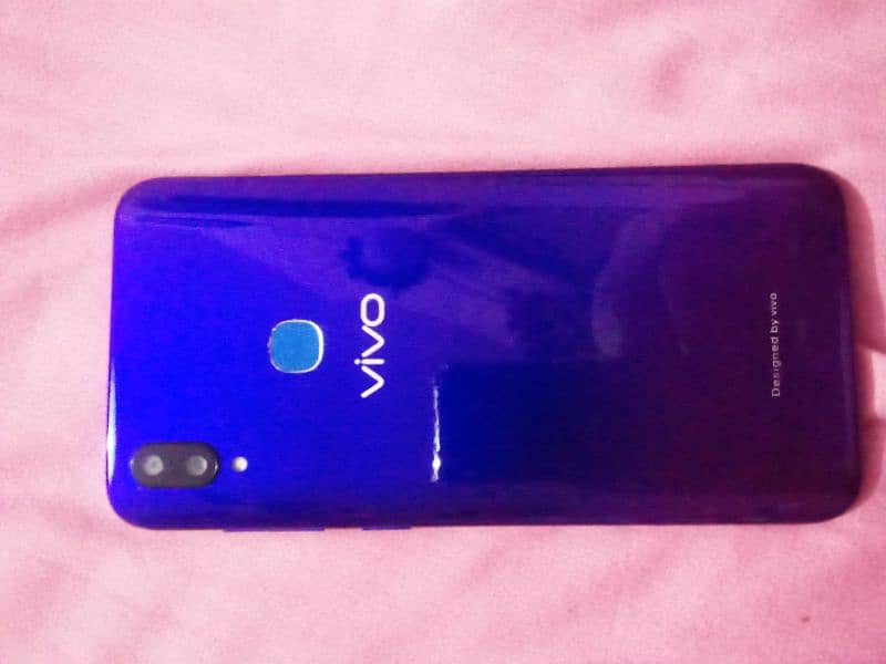 Vivo 11-i 8/256 GB kit 0