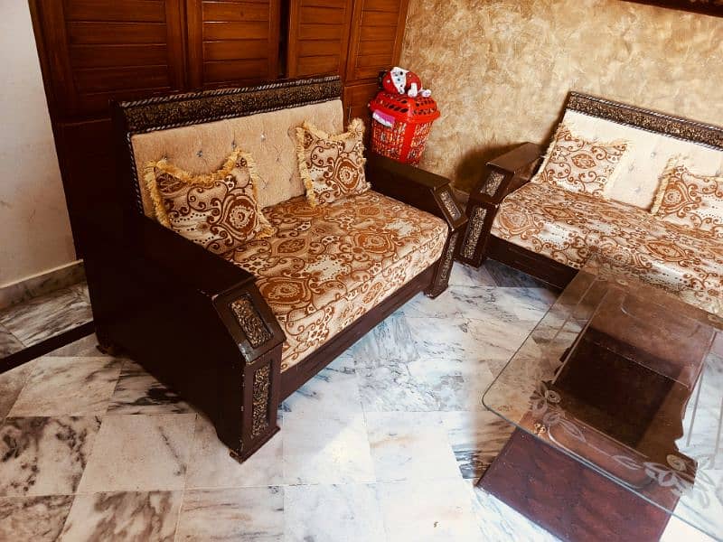 7 Seater Sofa Set With 2 Table Available For Sale In BAHRIA PHASE 4 2