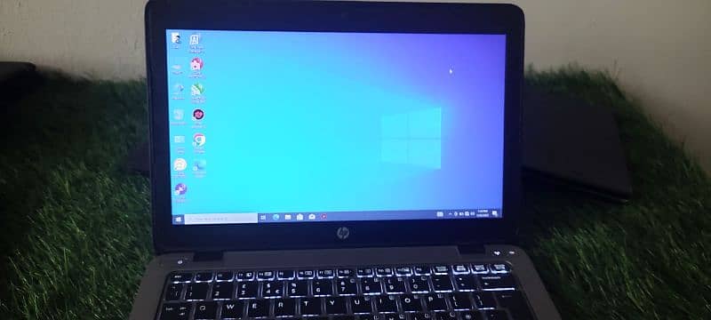 hp elitebook corei5 5th gen 8/128/500 1