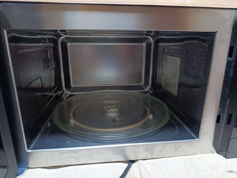 skywood microwave oven 0