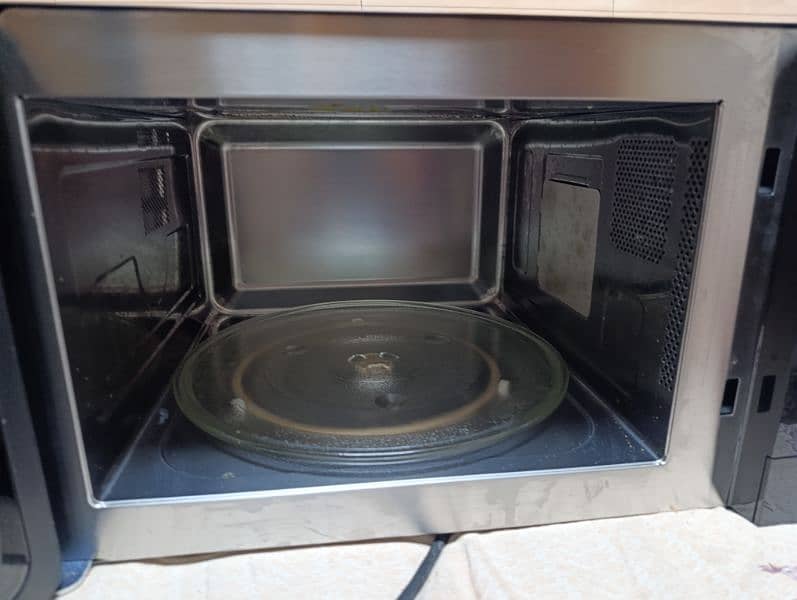 skywood microwave oven 1