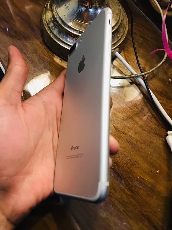 Iphone 7 plus 128Gb PTA Approved 3