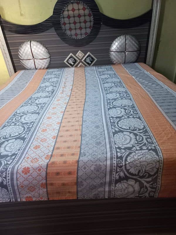 King Size Bed for Sale - Affordable Price"  "Stylish King Size Bed 1