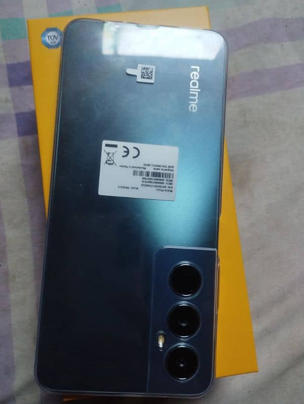 realme C65 2