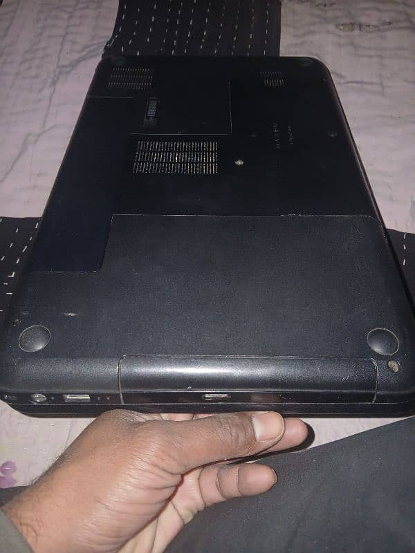 HP laptop notebook 1. TB . . 6GB. . ram 3