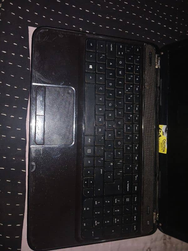 HP laptop notebook 1. TB . . 6GB. . ram 6