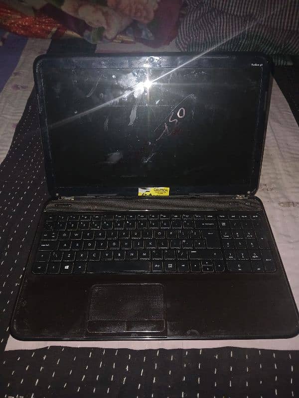 HP laptop notebook 1. TB . . 6GB. . ram 7