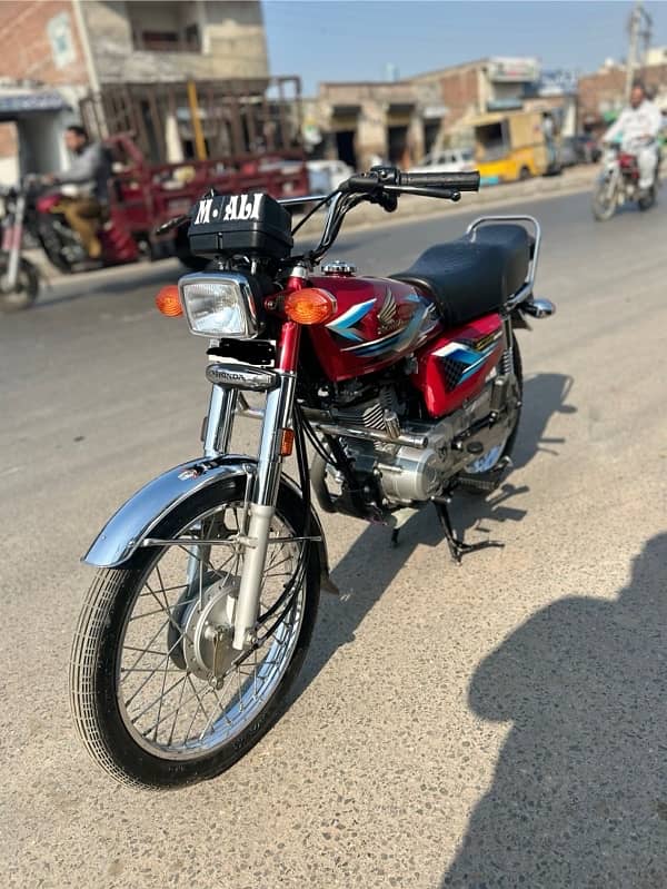 honda 125 mint condition 3