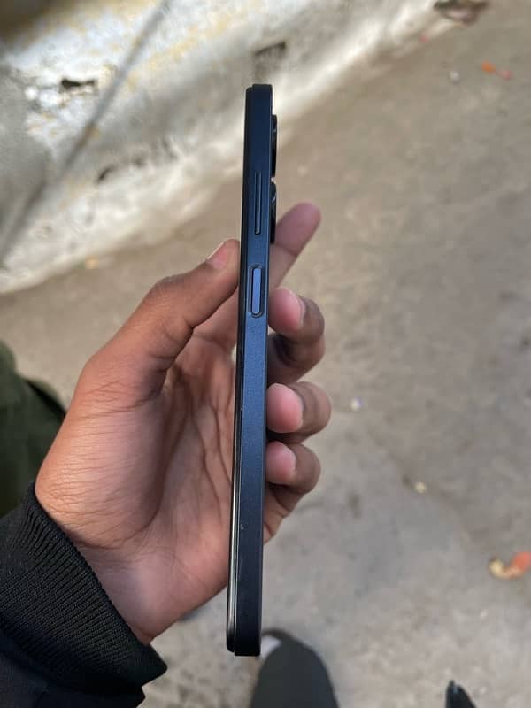 infinix HOT 30i 6